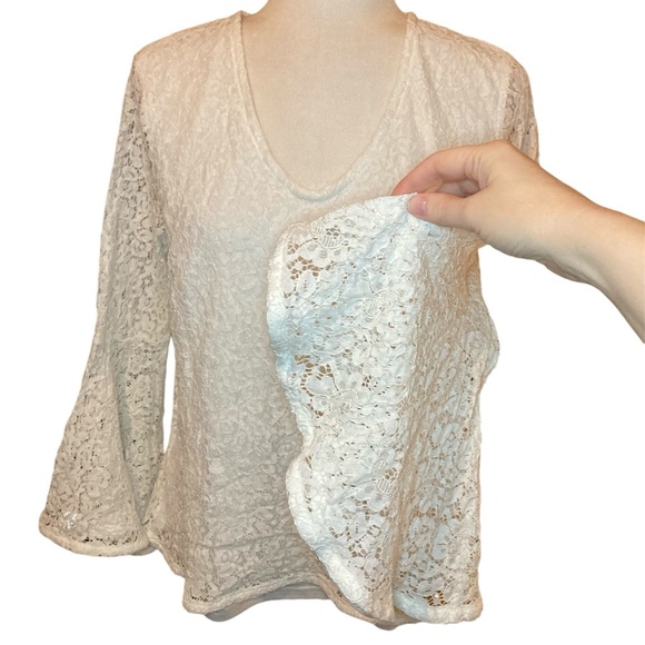 Cream lace bell sleeve top - Picture 2 of 6